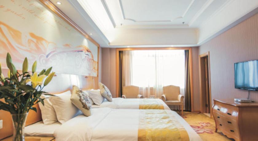 Vienna Classic Hotel Shaodong Jinlong Avenue Branch – Shaoyang, KY
