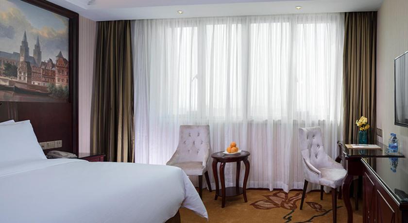 Vienna Hotel Guangdong Dongguan Dalingshan Sports Park – Dongguan, IA