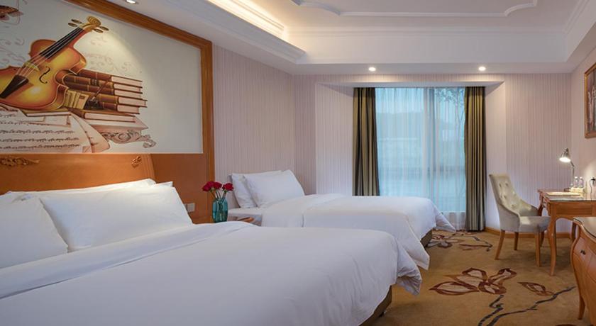 Vienna Hotel Shaoguan Renhua Danxiashan Scenic Spot – Renhua, IA