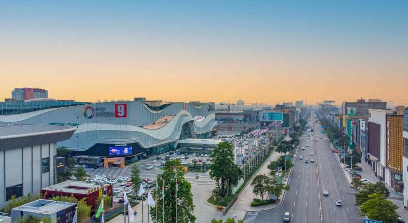 Vienna Hotel Dongguan Houjie Exhibition Center photo