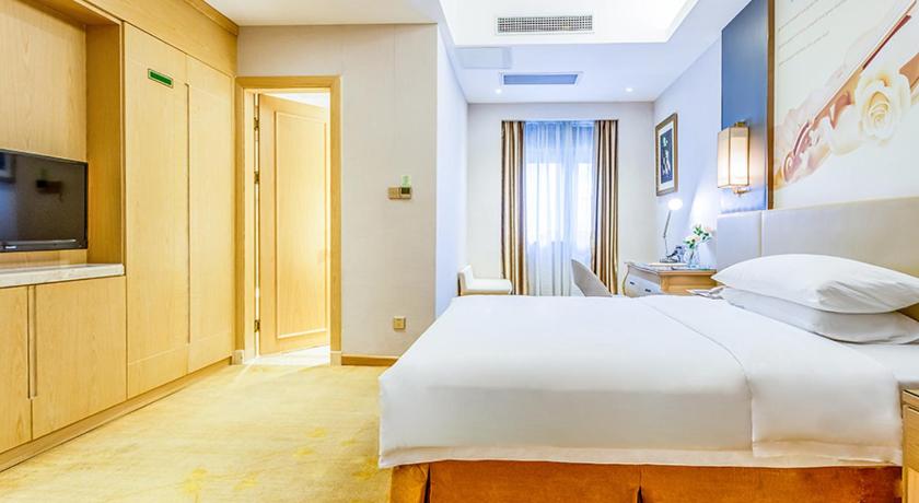 Vienna International Hotel Guangdong Zhengjiang Renming Avenue Middle Road photo