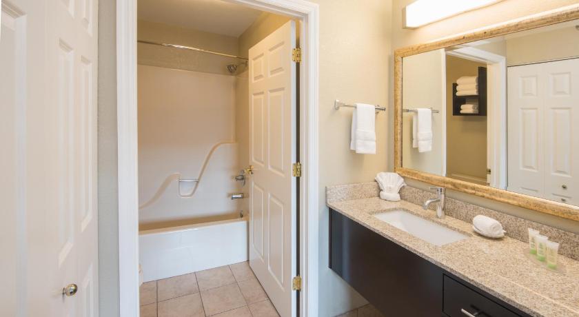 Staybridge Suites Columbus-Airport