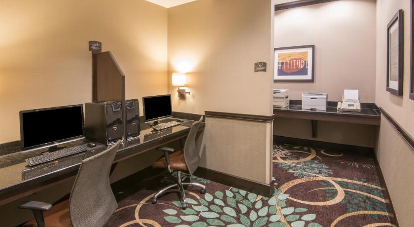 Staybridge Suites Columbus-Airport