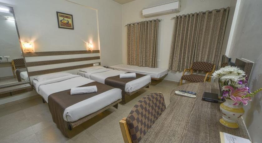 Hotel Orient Crown, Kolhapur