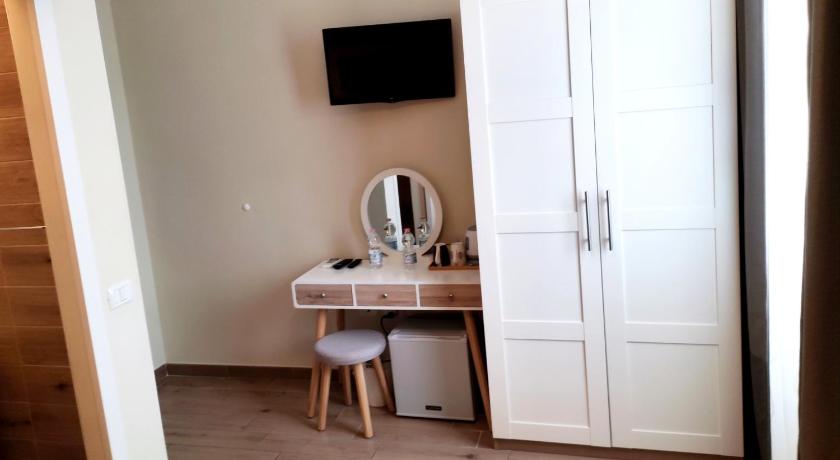 Pisa City Lodge photo