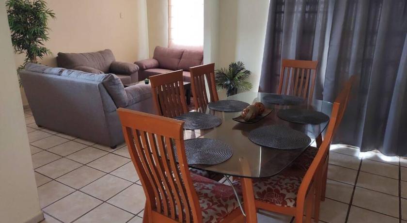 Casa Real Campestre Playa Miramar-Altamira-Tampico — Hotel in Miramar