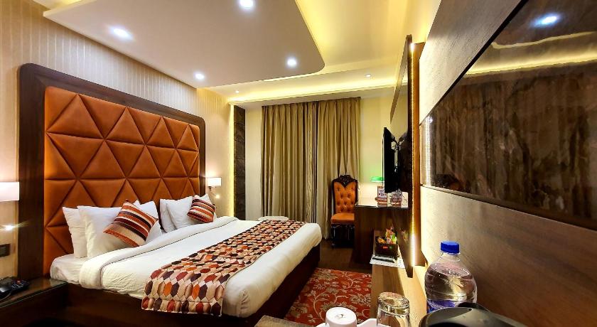 Hotel Makhan Residency