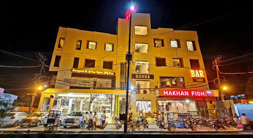 Hotel Makhan Residency