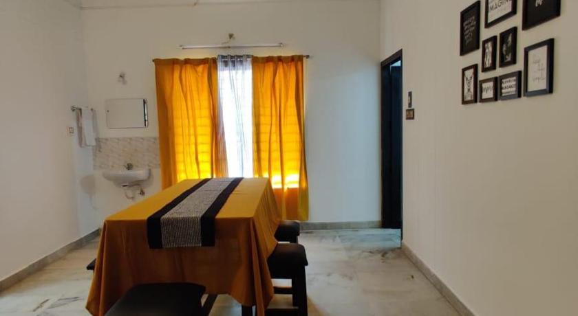 Andoor Homes, Non AC,Apt 2D photo