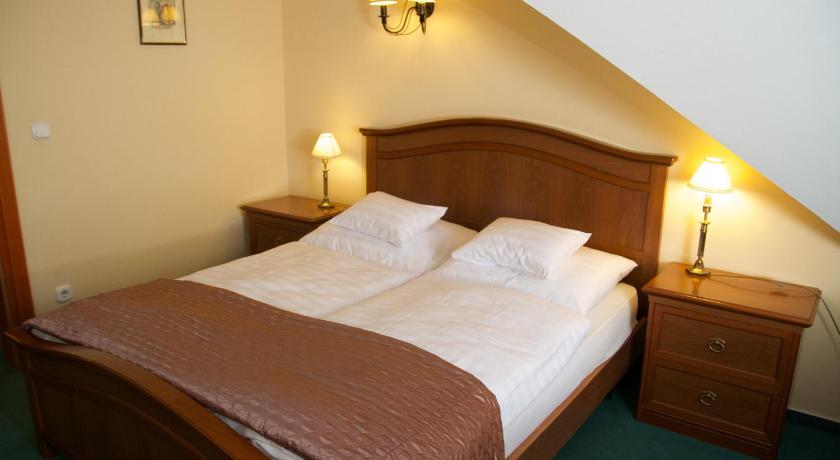 Image of Triple Room 5