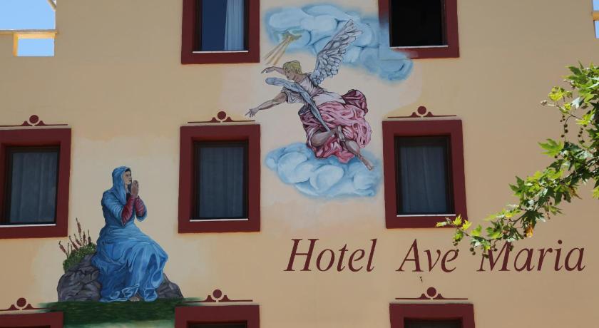 Hotel Ave Maria