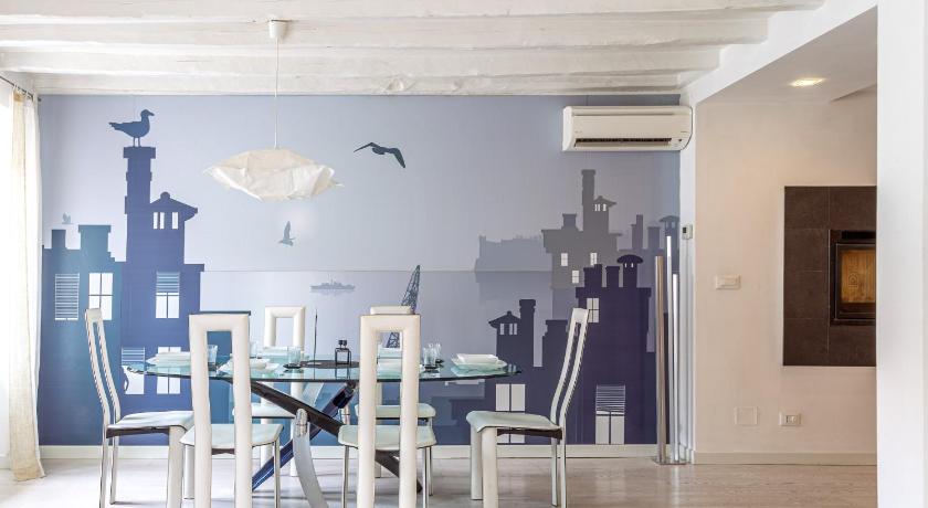 Luxury 350 Sq Mt flat with Terrace central Trieste - image 2