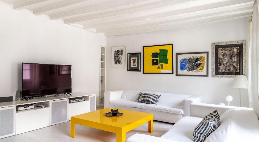 Luxury 350 Sq Mt flat with Terrace central Trieste - image 14