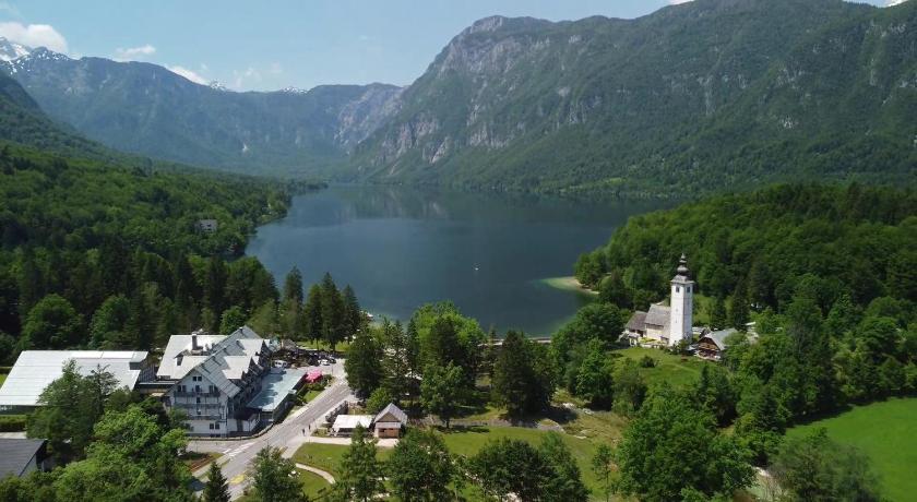 Hotel Jezero — Hotel in Bohinjsko Jezero
