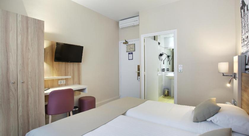 Image of Twin Room 5