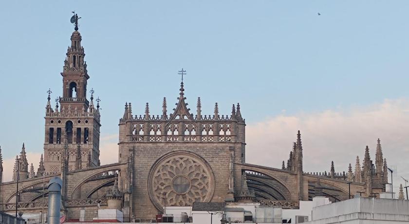 Blue House Arenal Seville — Hotel in Seville