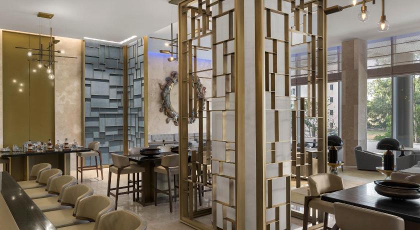 Four Seasons Hotel Bengaluru at Embassy One