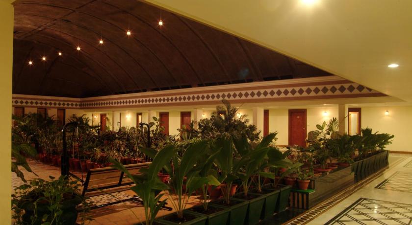 Hotel The Grand Regency