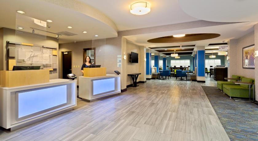 Holiday Inn Express Hotel & Suites Largo-Clearwater