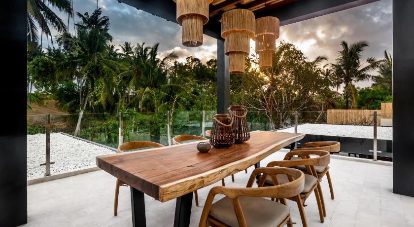 Villa Balinese Monkey photo