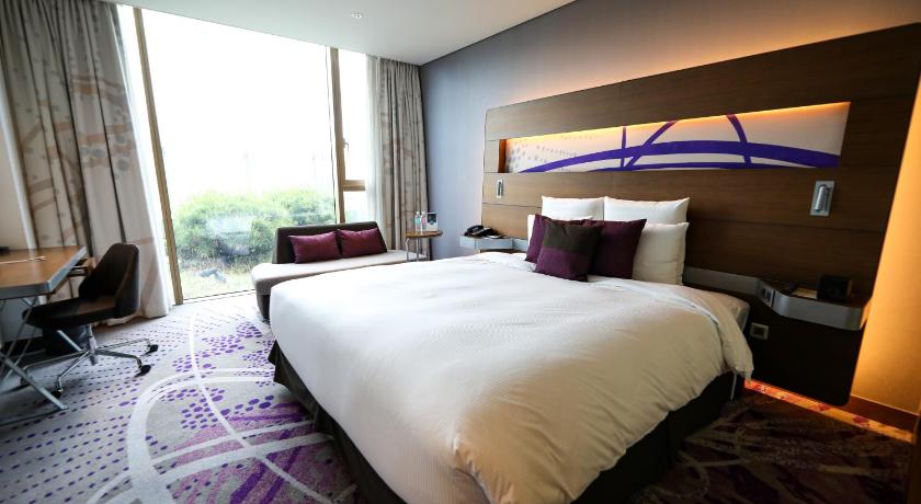 Suwon Novotel Ambassador Suwon Hotel 4-Star Hotel room