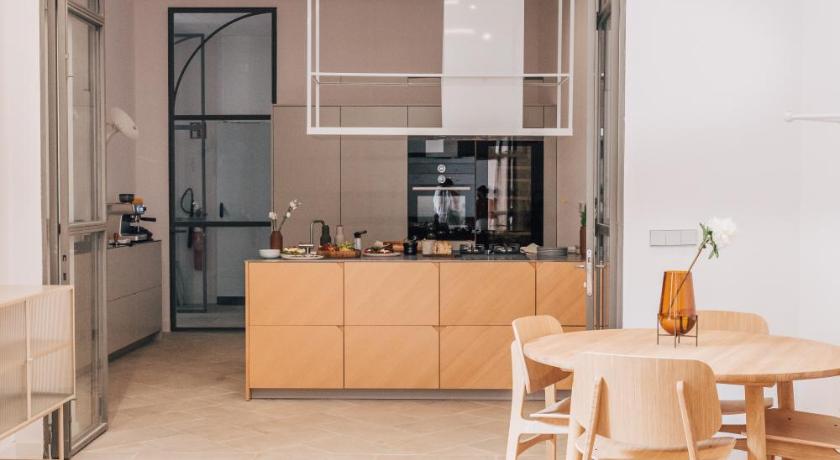 Sevilla Placido y Grata 4-Star Hotel exterior