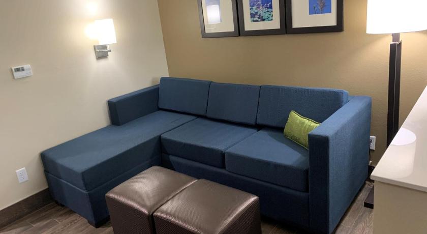 Comfort Suites West Monroe near Ike Hamilton Expo Center photo