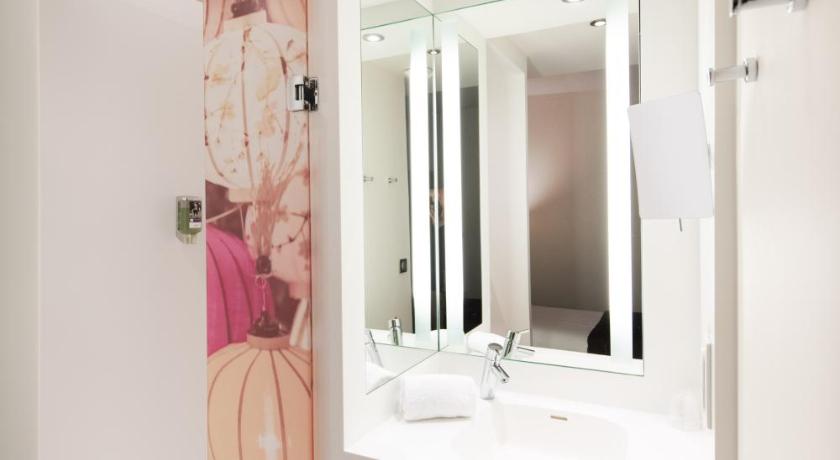 Mercure Lyon Plaza Republique Hotel