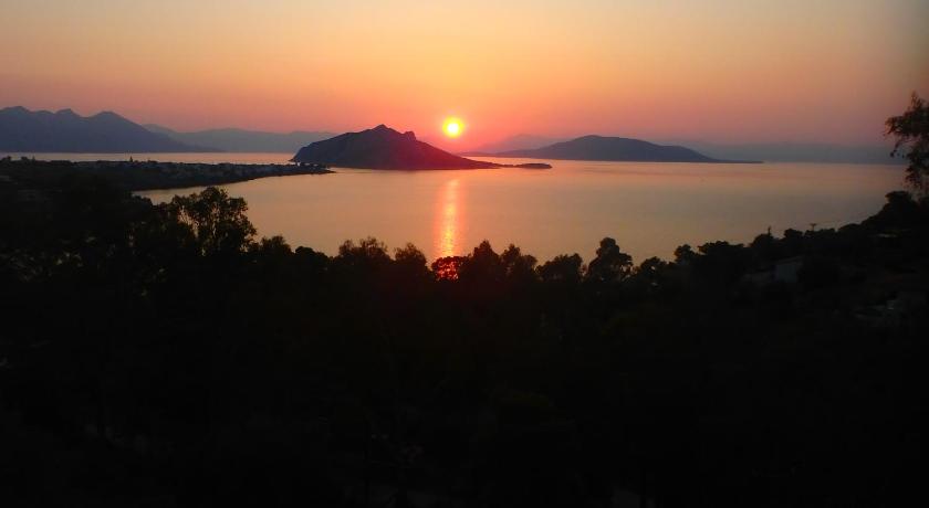Villa Rodanthos photo