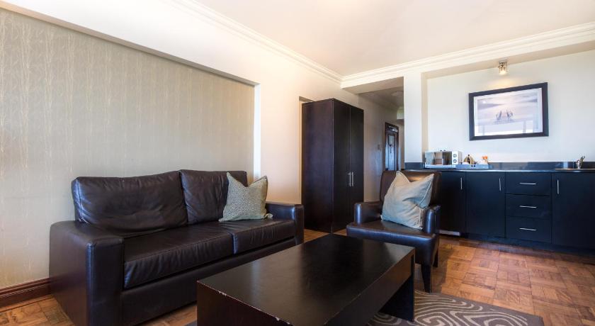 Image of Superior King Suite 5
