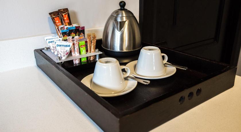 Image of Superior King Suite 9