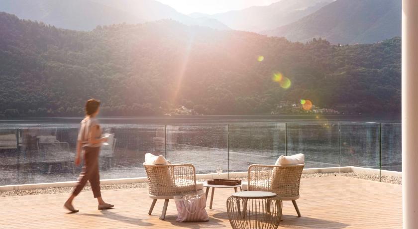 Laqua by the lake photo