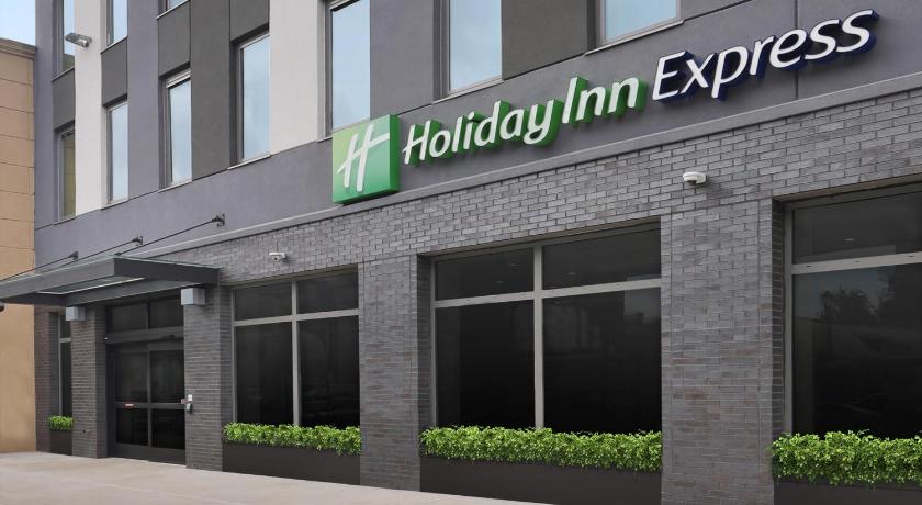 Holiday Inn Express Brooklyn - Bushwick