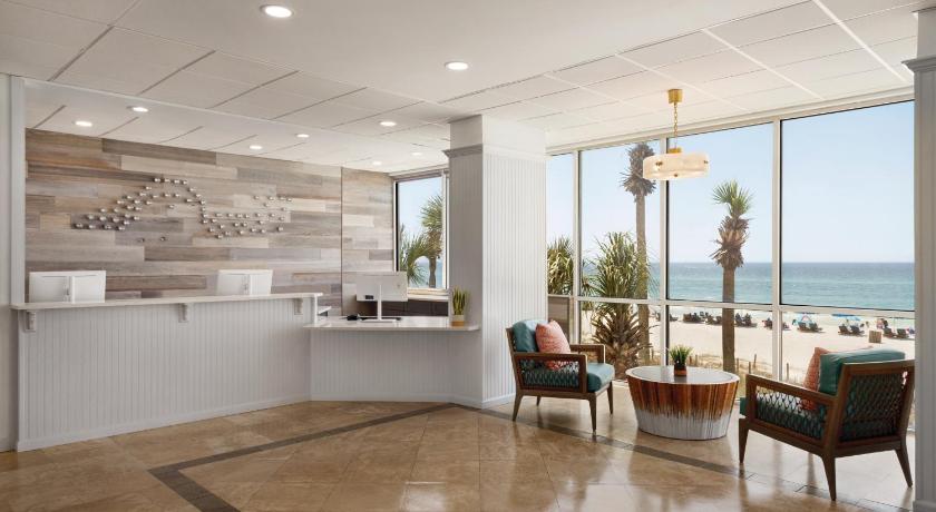 Radisson Panama City Beach - Oceanfront photo