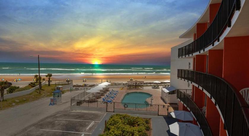 Cove Motel Oceanfront — Hotel in Daytona Beach (FL)