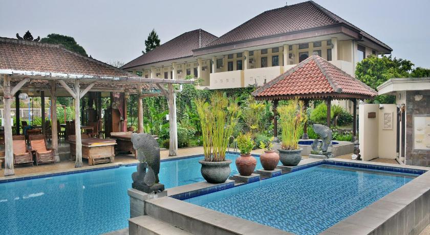 Taman Teratai Hotel