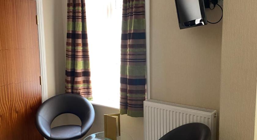 Image of Twin Room 7