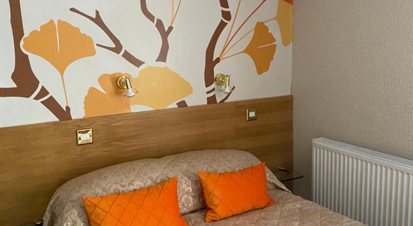 Image of Double Room 9