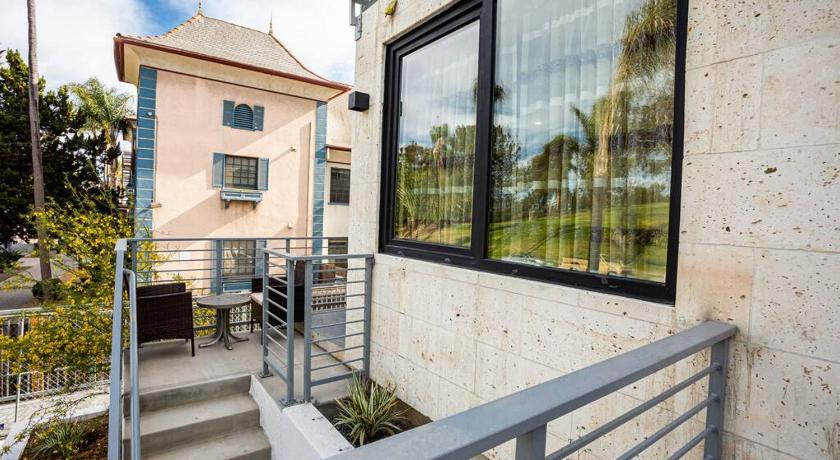 Luxurious One Bedroom Suite with Balboa Park View photo