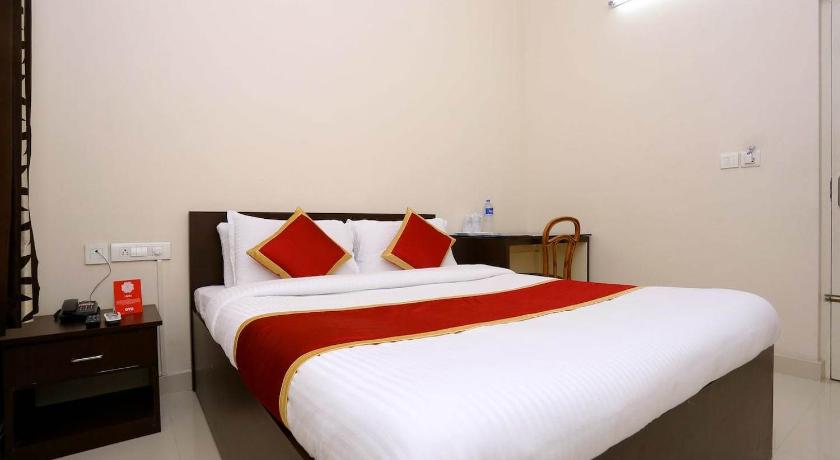 Flagship 41232 Saravana Inn photo