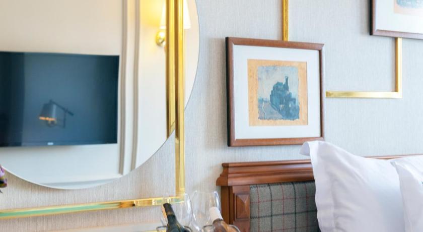 Image of Habitación estándar doble o twin (Standard Double or Twin Room) 10