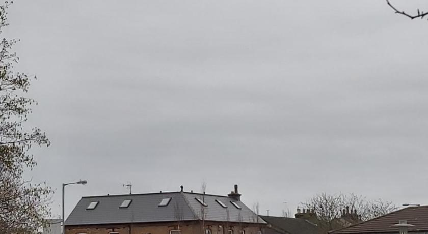 Eagle Hotel Luton Airport photo