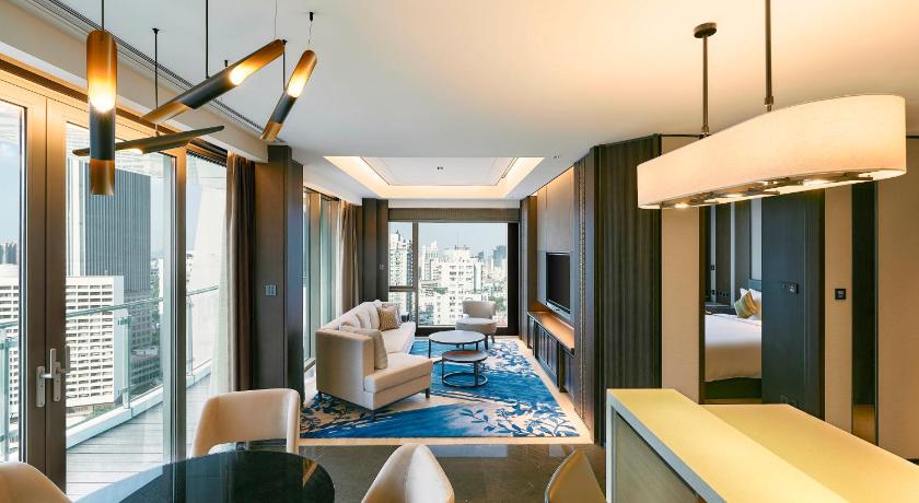 Image of Deluxe 2 Bedrooms Suite 3