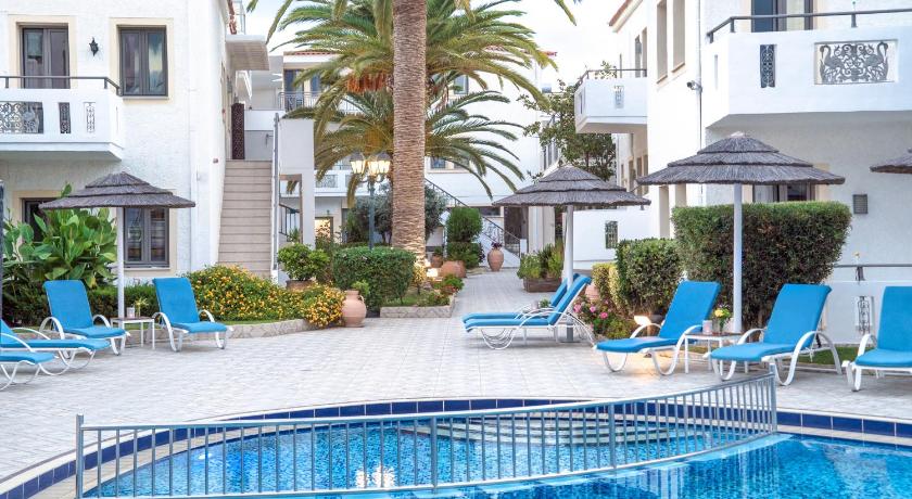 Flamingos Hotel Apartments photo