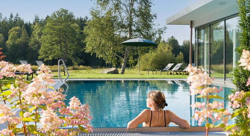 Hotel Thomahof — Hotel in Hinterzarten