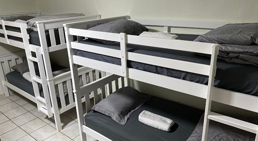Single Size BOTTOM Bunk Bed - Mixed Shared ROOM — Hotel in Miami (FL)