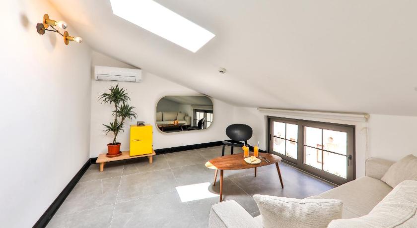 Luff Suites - image 33