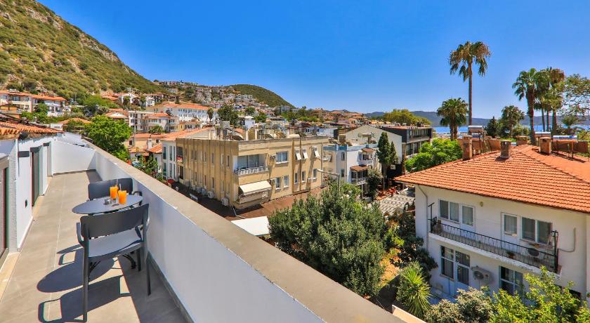 Luff Suites - image 11