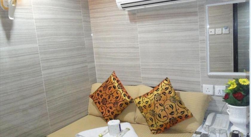 Image of Deluxe Double Room with Shower 7