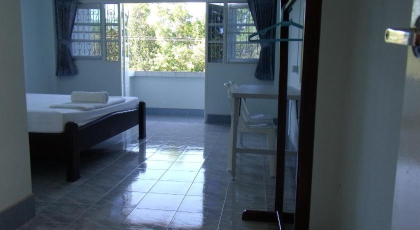 Image of Fan Room 1